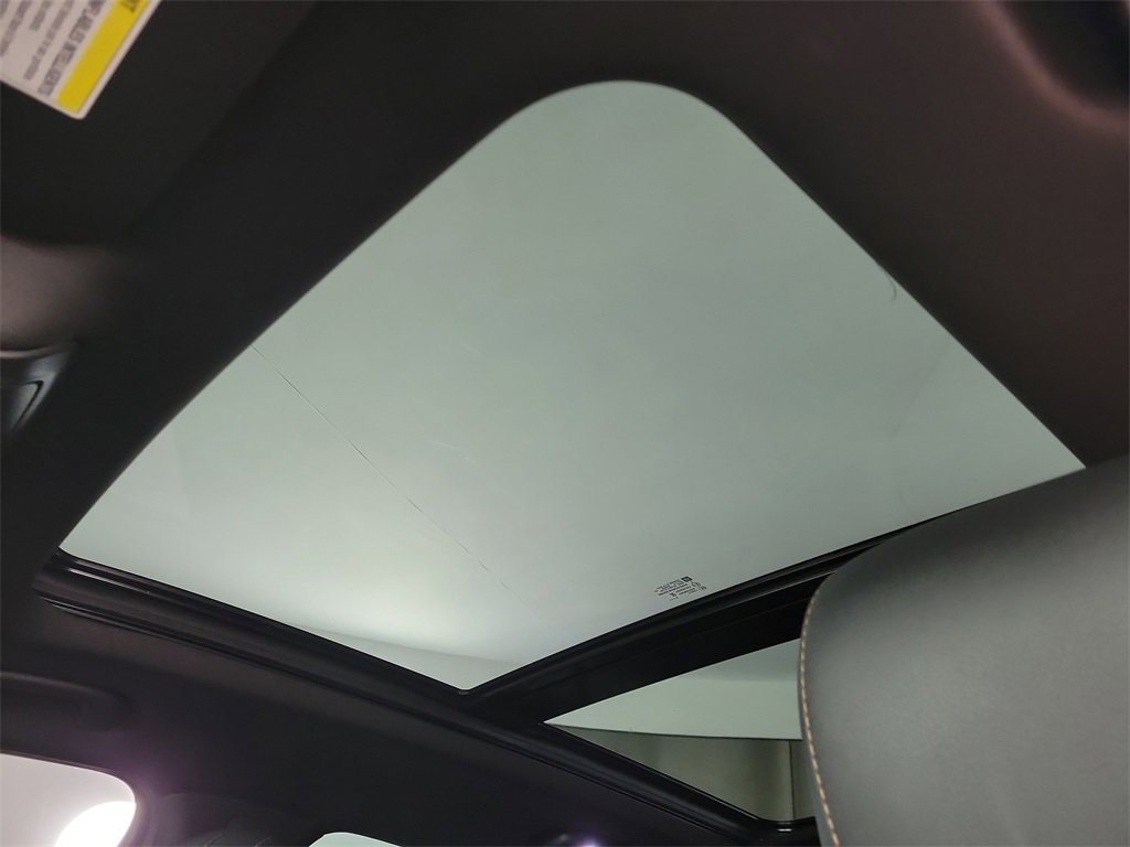 Used 2023 Cadillac XT4 Sport image 17