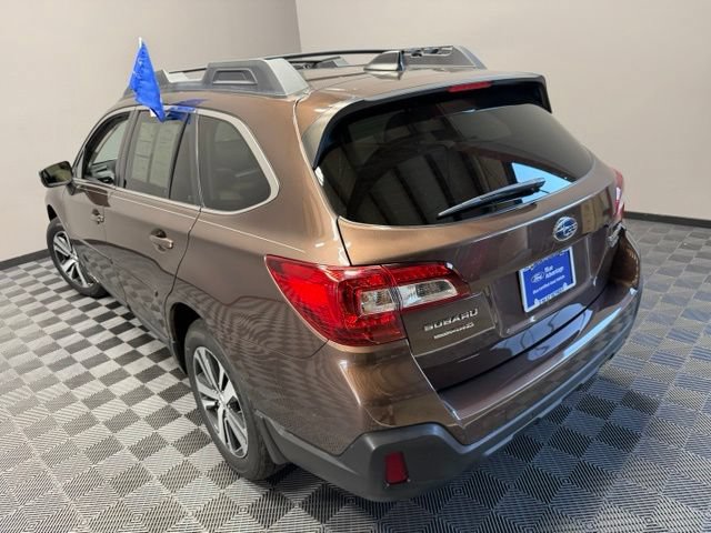 Used 2019 Subaru Outback 3.6R Limited AWD/4WD image 9