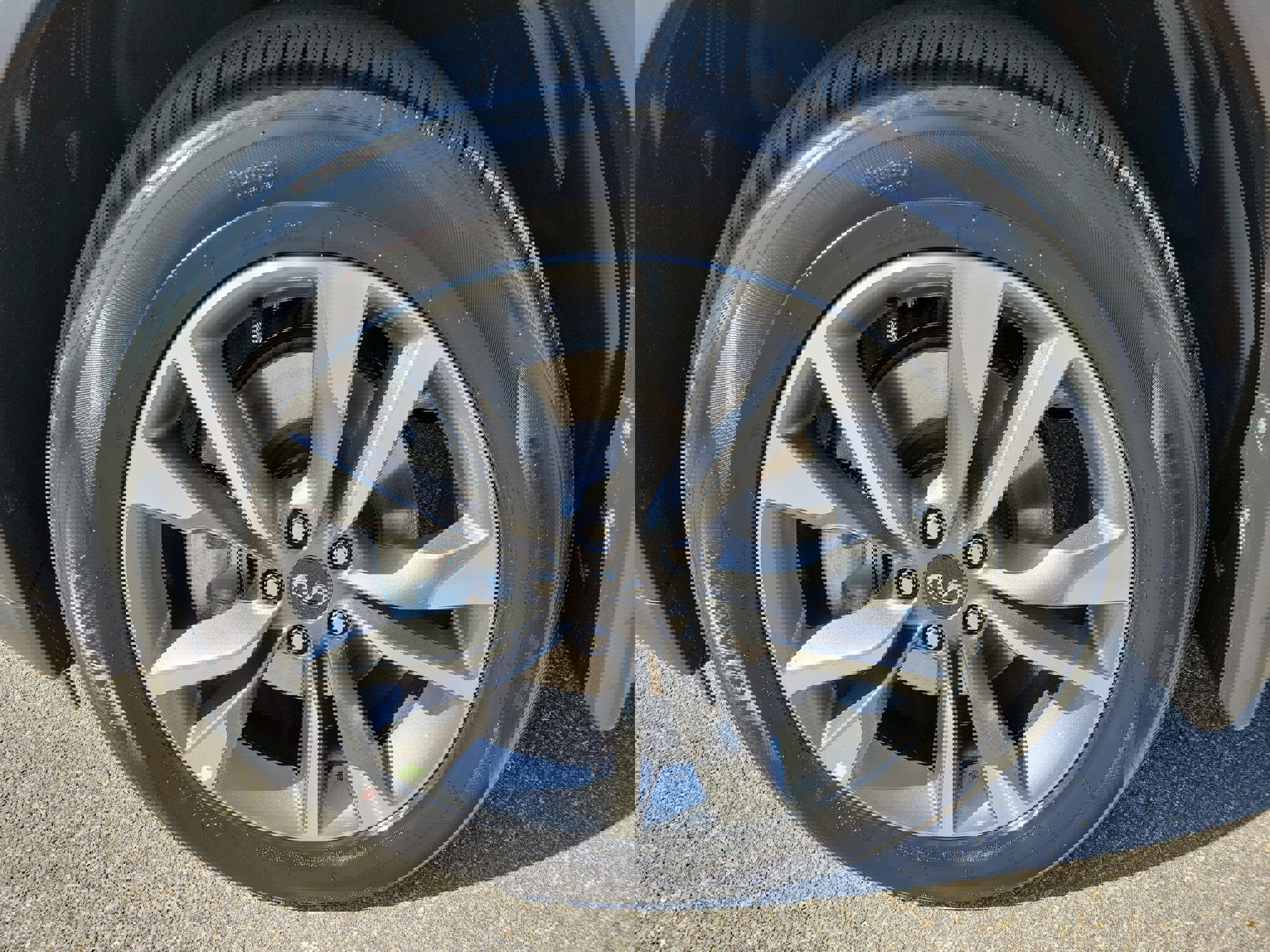 New 2025 INFINITI QX60 Luxe image 11