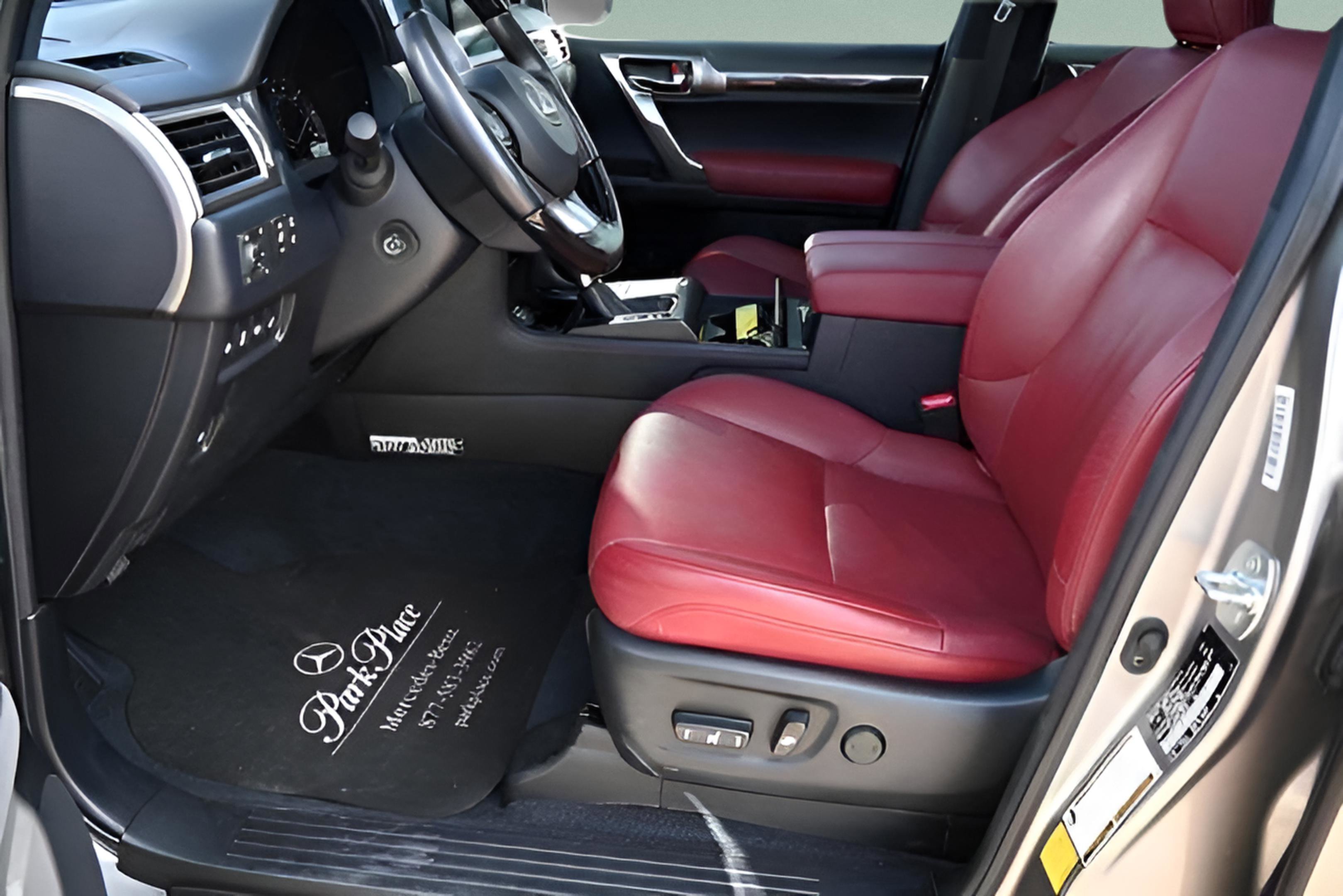 Used 2023 Lexus GX 460 Luxury w/ Sport Design Package image 21