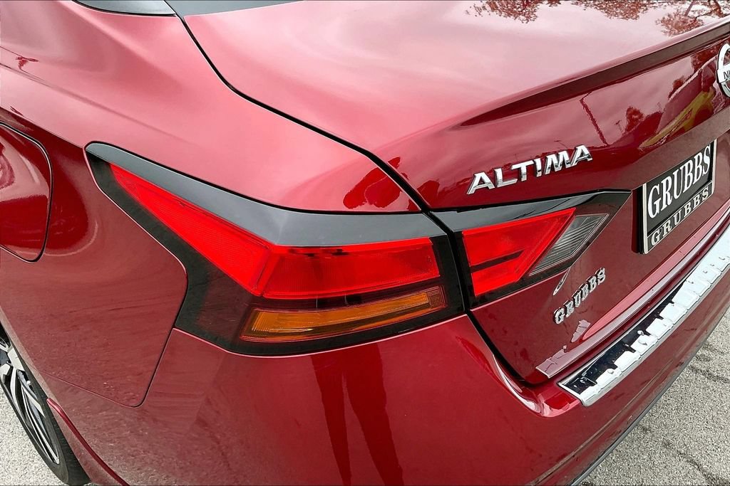 Used 2021 Nissan Altima 2.5 SR w/ SR Premium Package FWD image 41