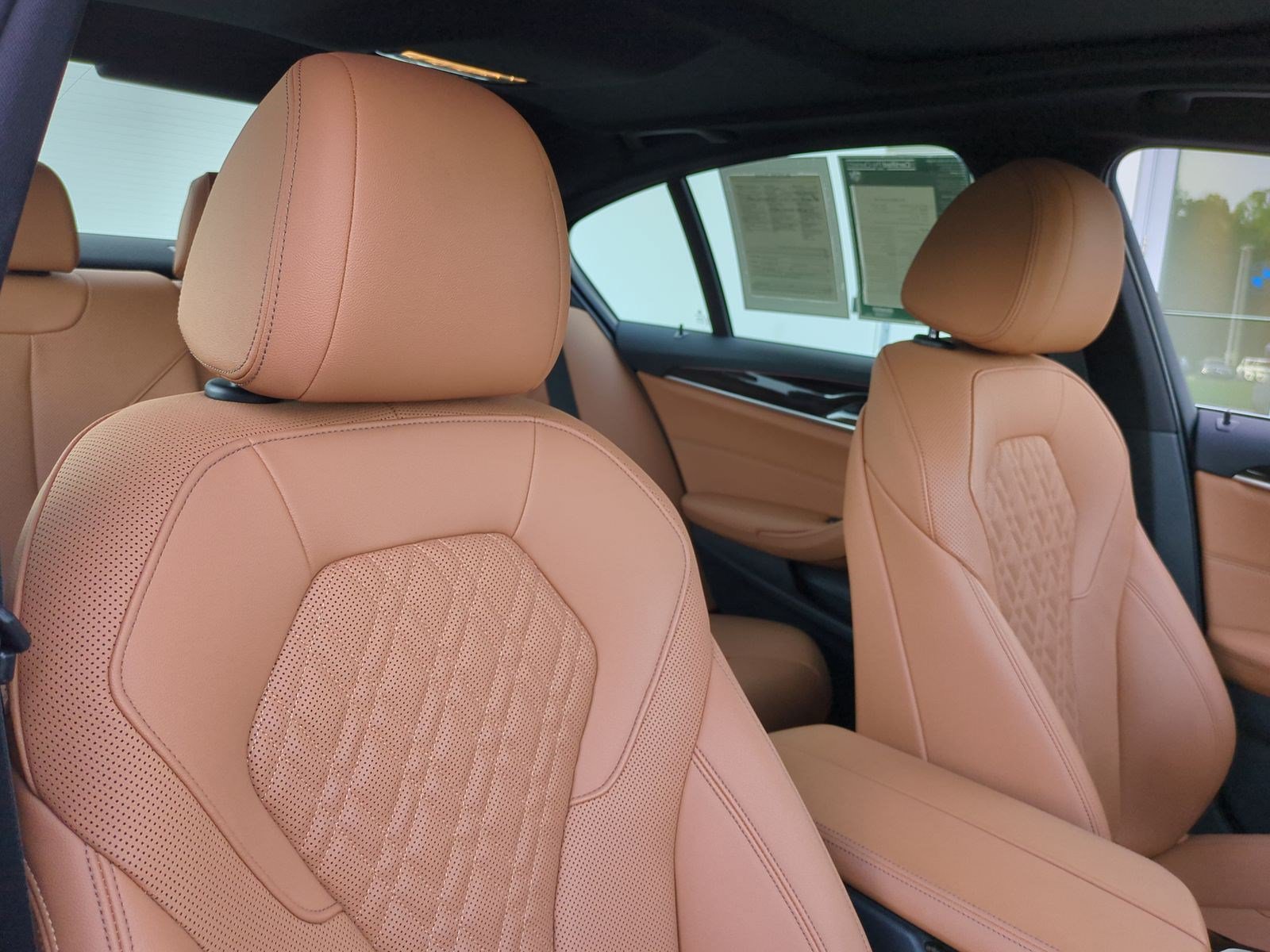 Used 2023 BMW 530i w/ Premium Package RWD image 34