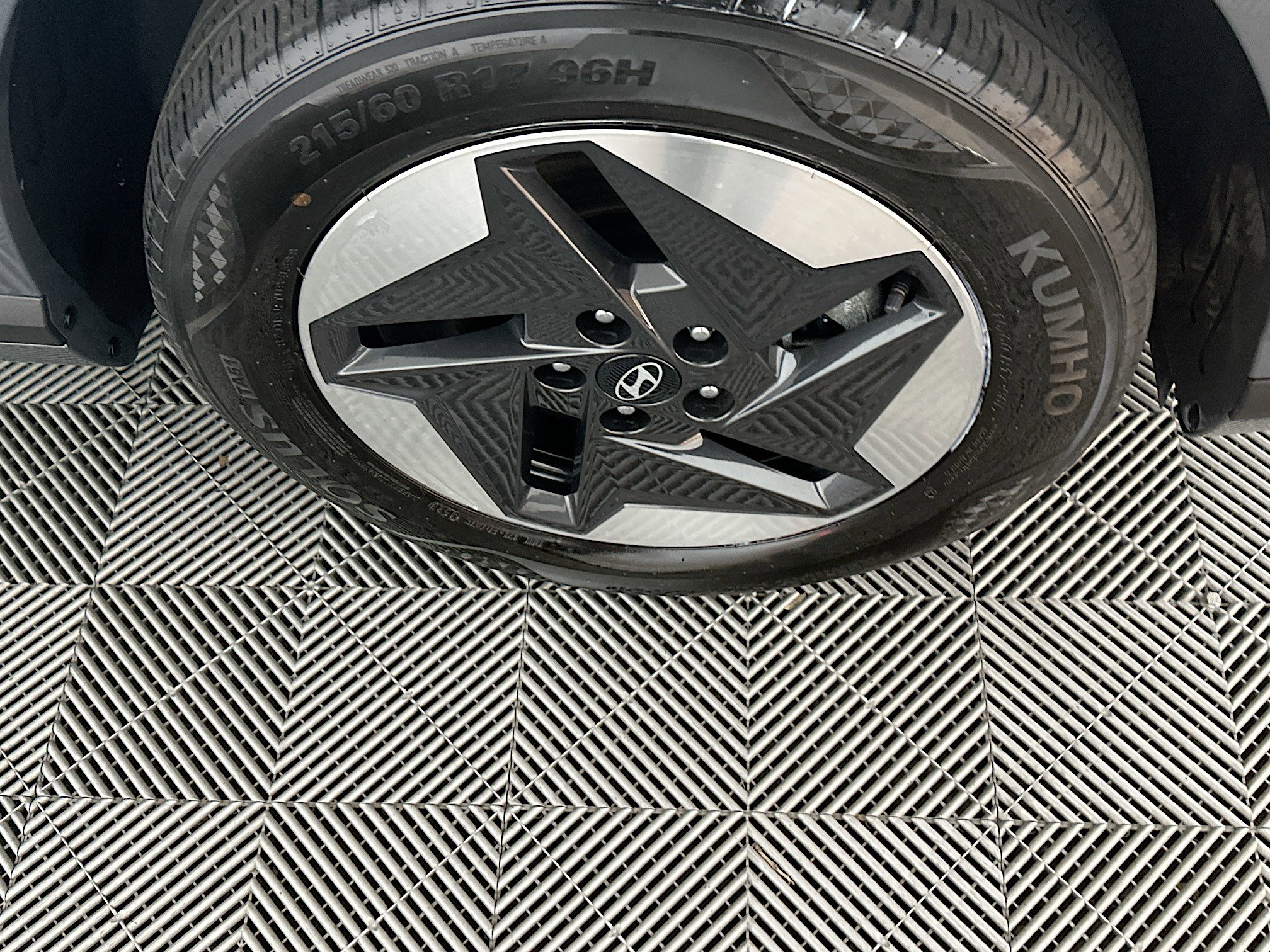 Used 2024 Hyundai Kona SEL image 11