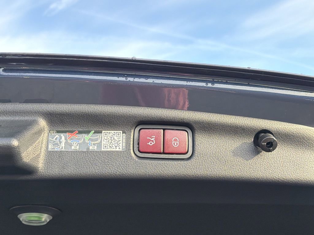 Certified 2025 Mercedes-Benz C 300 Sedan image 15