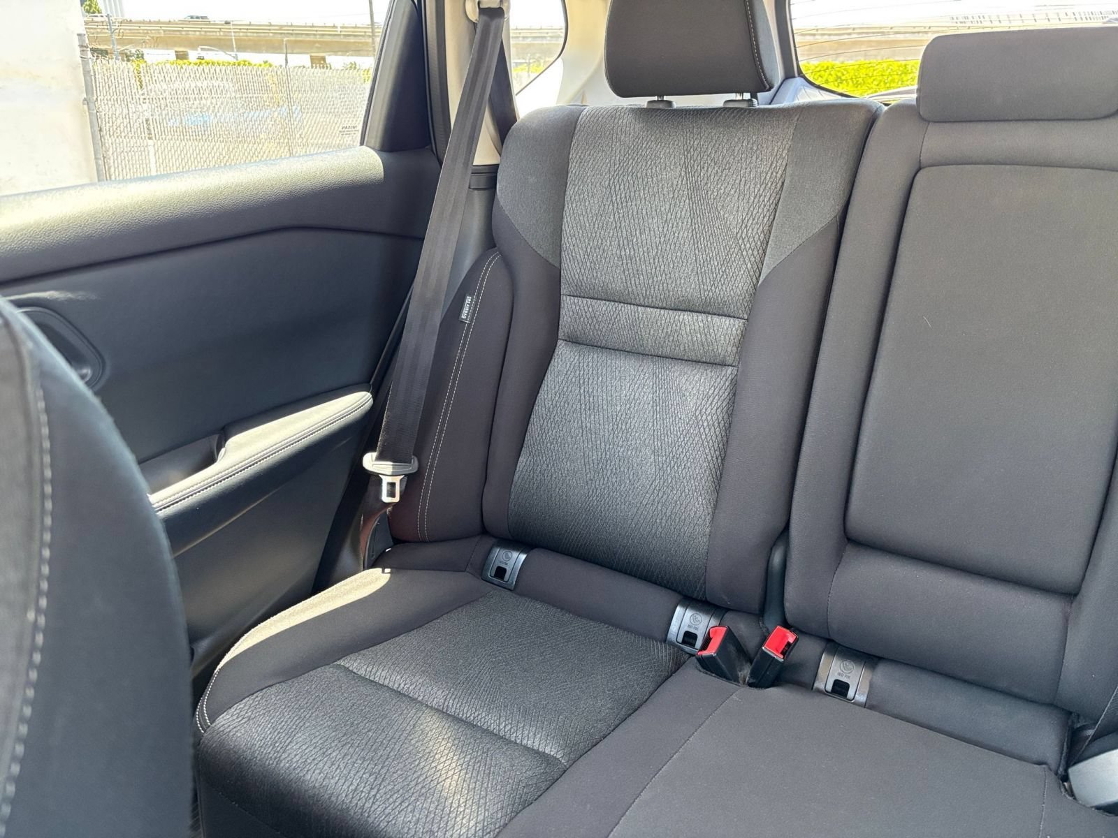 Used 2025 Nissan Rogue SV FWD image 40