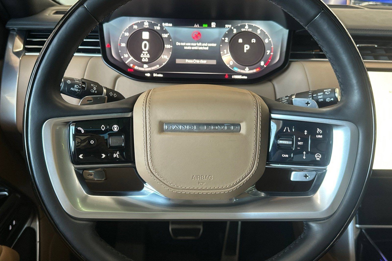 Used 2024 Land Rover Range Rover Long Wheelbase SE AWD/4WD image 10