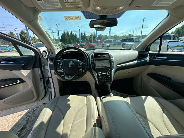 Used 2019 Lincoln MKC Reserve AWD/4WD image 23