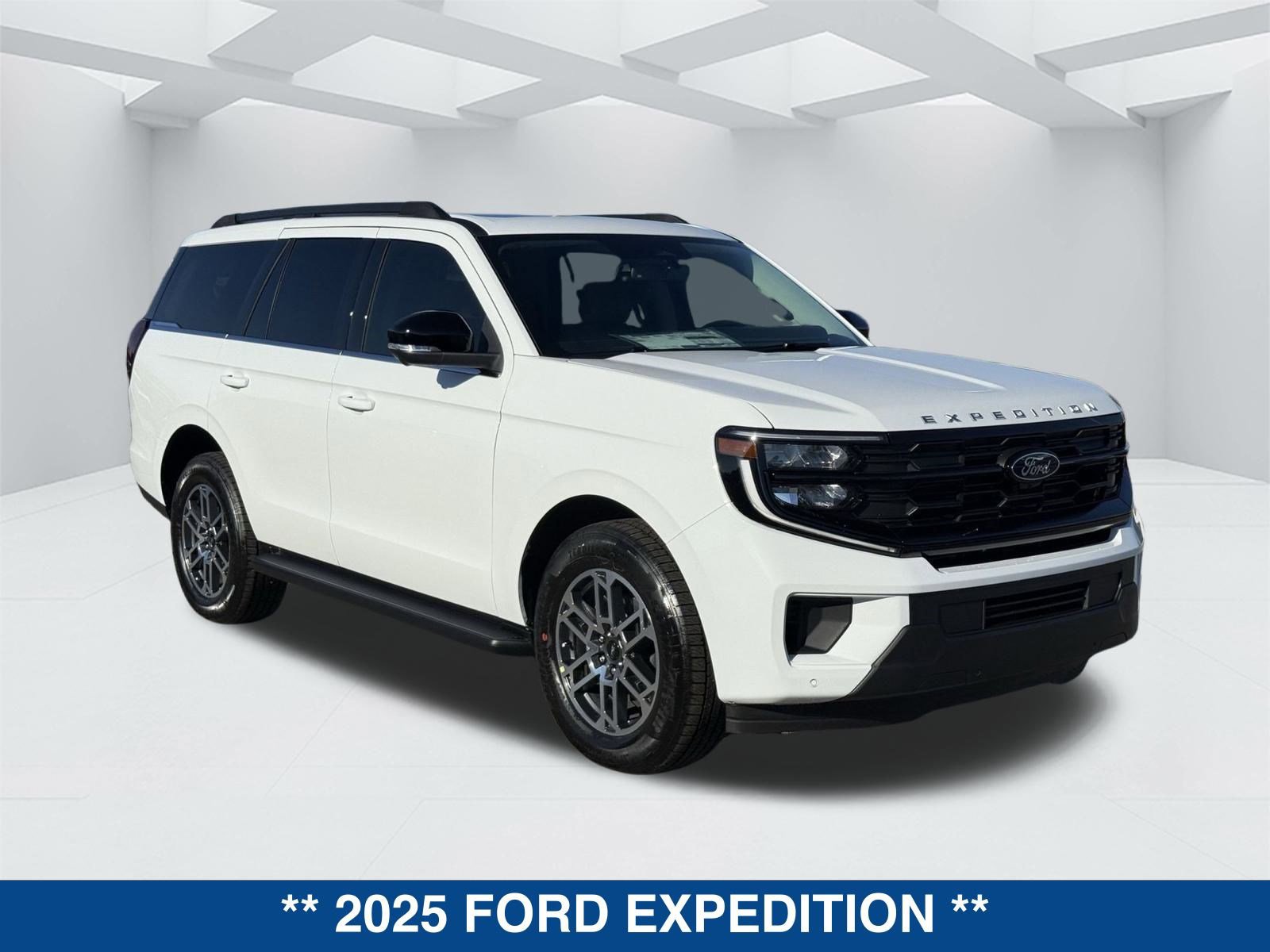 New 2025 Ford Expedition Active RWD image 2