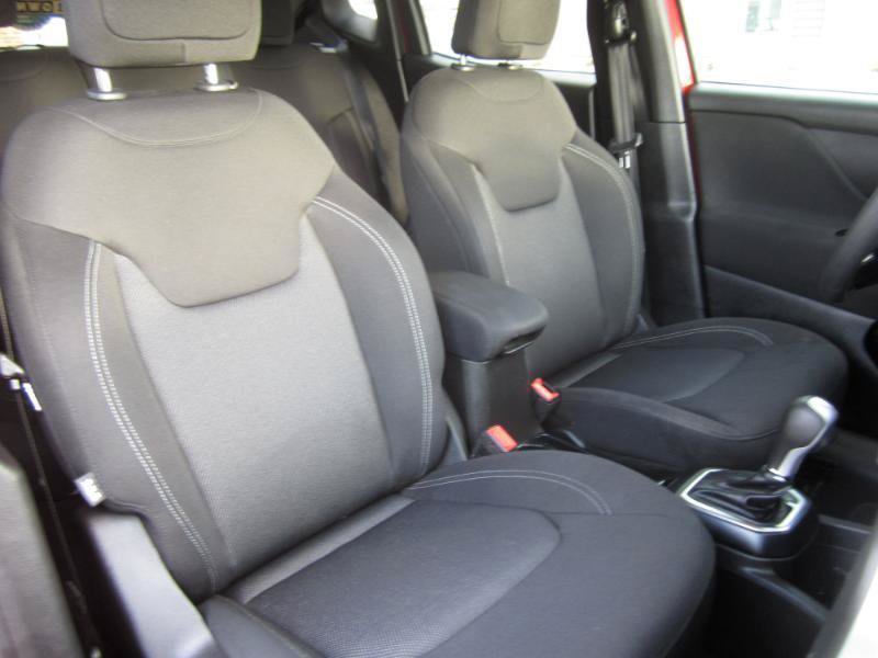 Used 2020 Jeep Renegade Sport FWD image 14