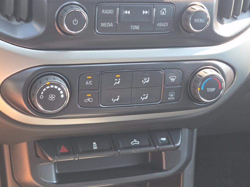 Used 2018 Chevrolet Colorado LT w/ LT Convenience Package AWD/4WD image 6