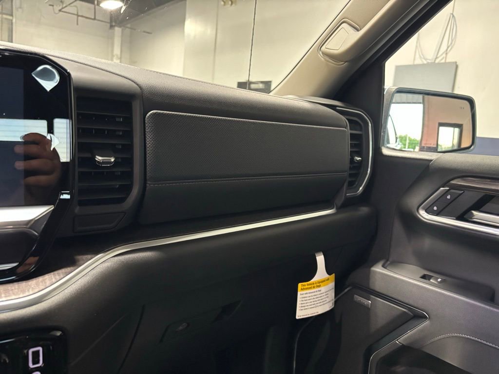 New 2025 Chevrolet Silverado 1500 LTZ w/ Technology Package image 24