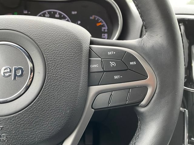 Used 2019 Jeep Grand Cherokee Limited AWD/4WD image 16