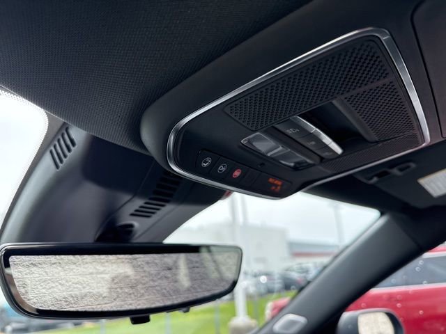 Used 2024 GMC Acadia Denali w/ Super Cruise Package image 19