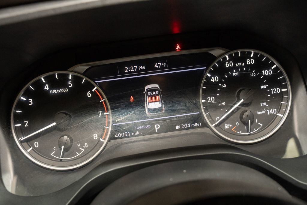 Used 2023 Nissan Rogue SV image 16