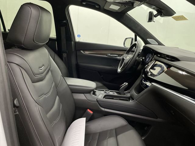 Certified 2025 Cadillac XT6 Premium Luxury w/ Platinum Package image 24