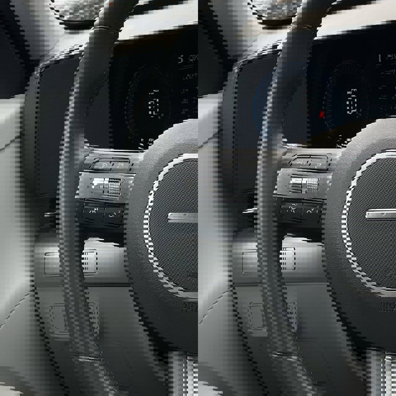 Used 2024 Hyundai Kona SEL image 13