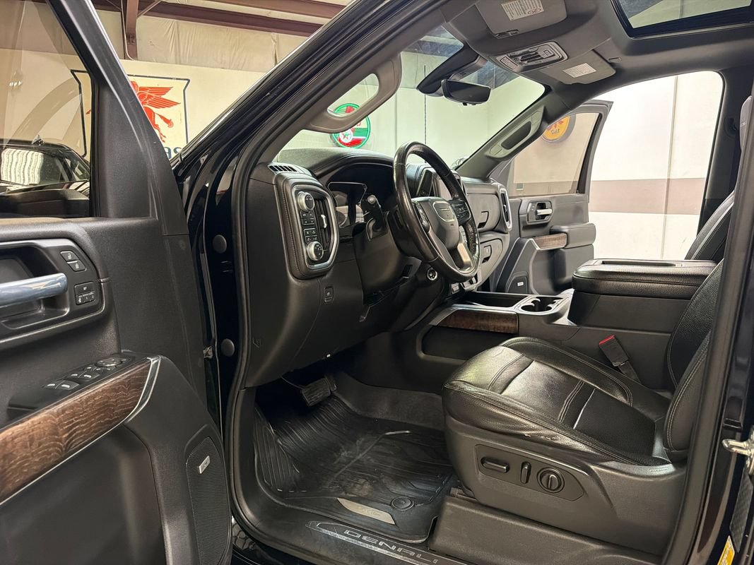 Used 2020 GMC Sierra 3500 Denali w/ Denali Ultimate Package AWD/4WD image 25