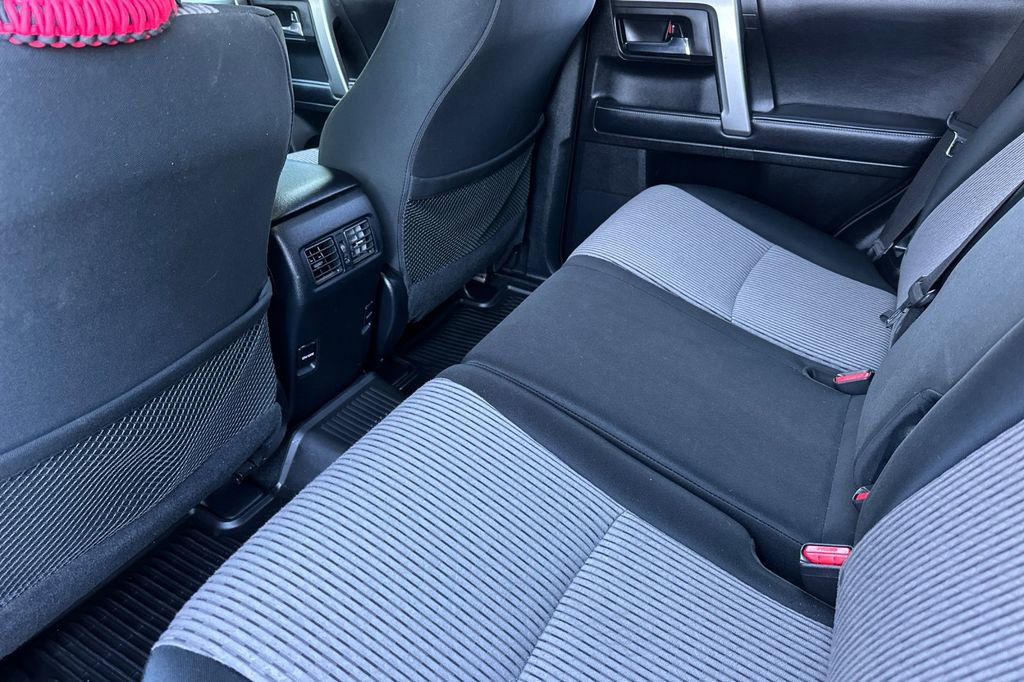 Used 2018 Toyota 4Runner SR5 image 12