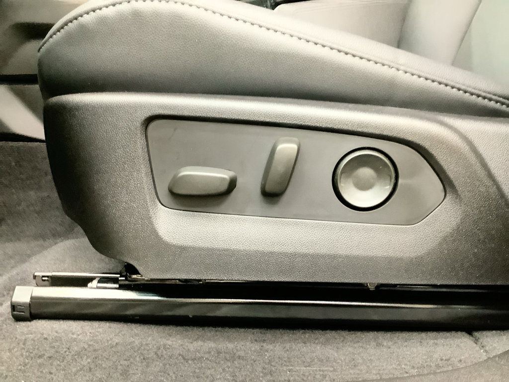 New 2026 GMC Canyon Elevation w/ Convenience Package RWD image 15