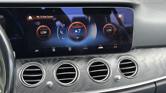Used 2023 Mercedes-Benz E 350 Sedan image 20