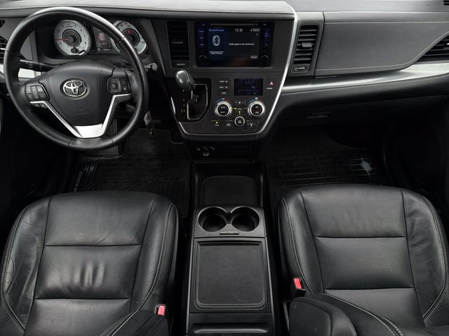 Used 2015 Toyota Sienna SE FWD image 9