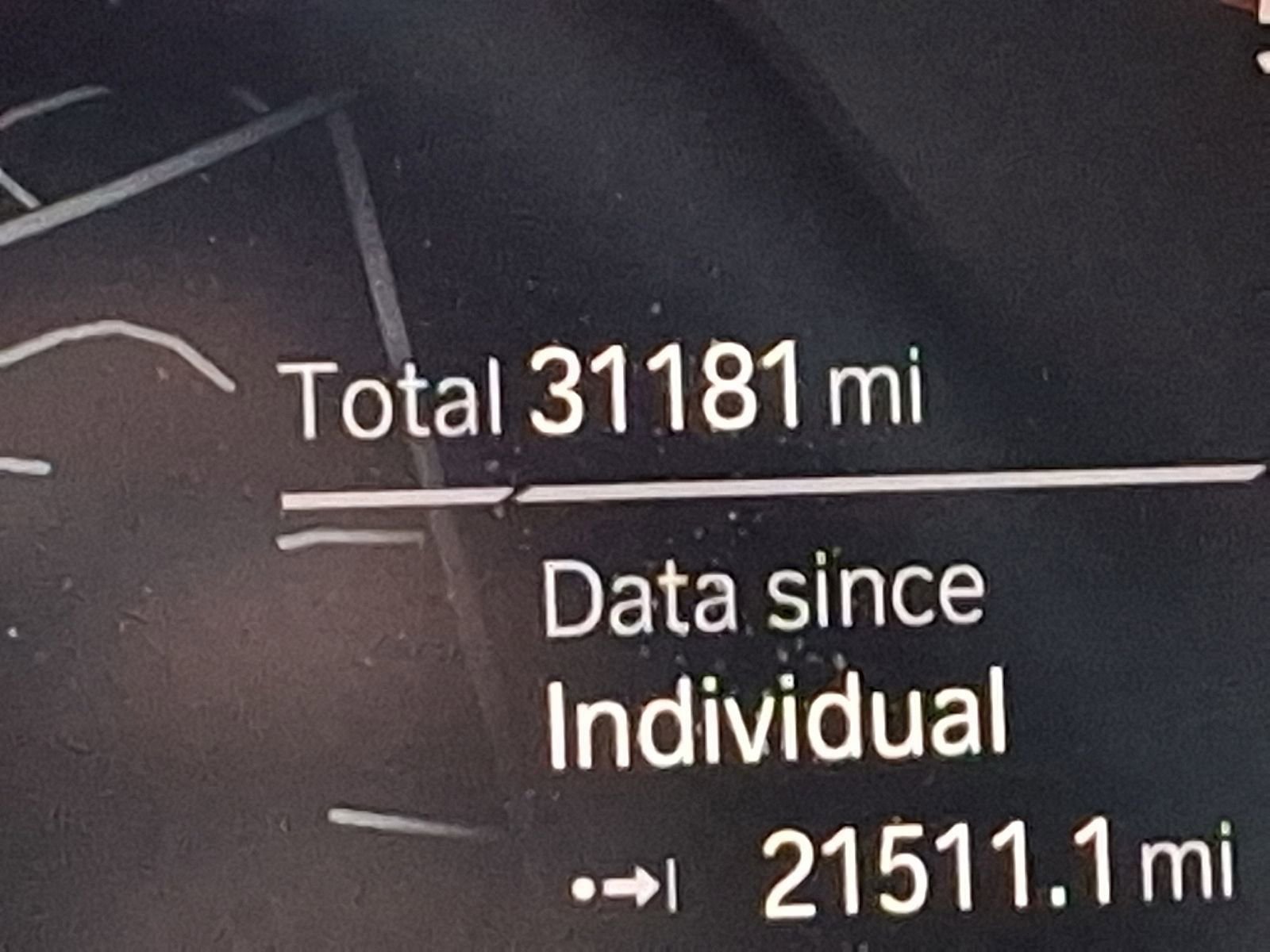 Used 2022 BMW 750i xDrive w/ M Sport Package image 22