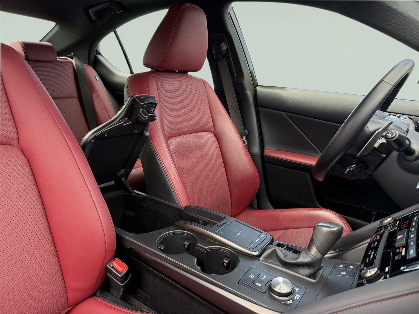 Certified 2022 Lexus IS 300 AWD w/ Premium Package image 23