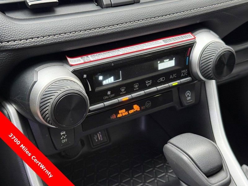 Used 2025 Toyota RAV4 LE image 28
