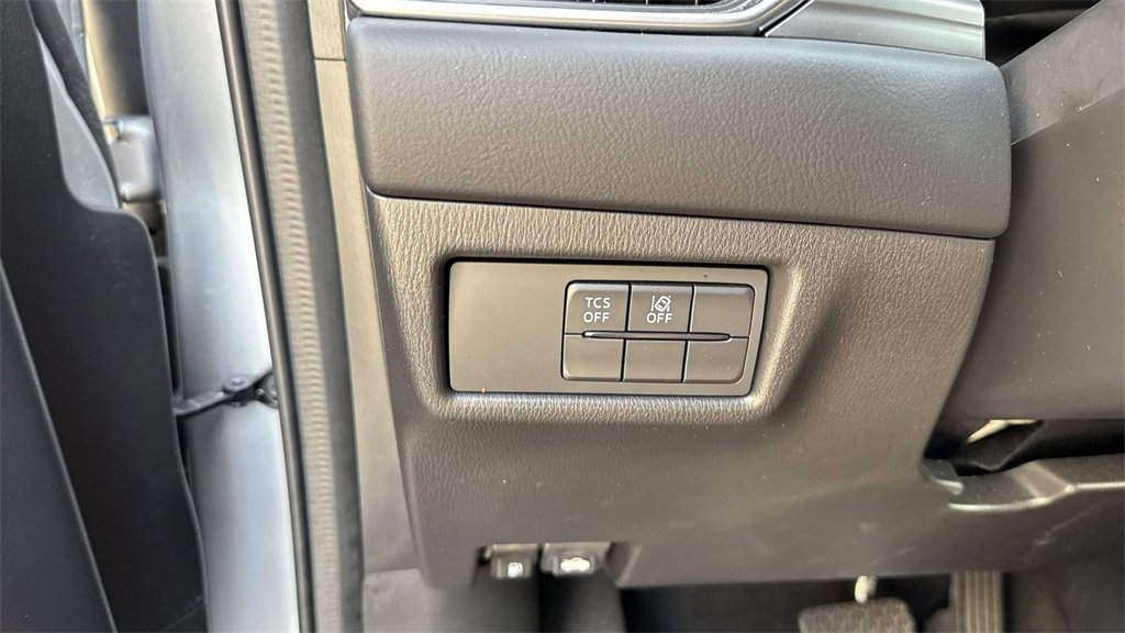 Used 2021 MAZDA CX-5 Touring image 57