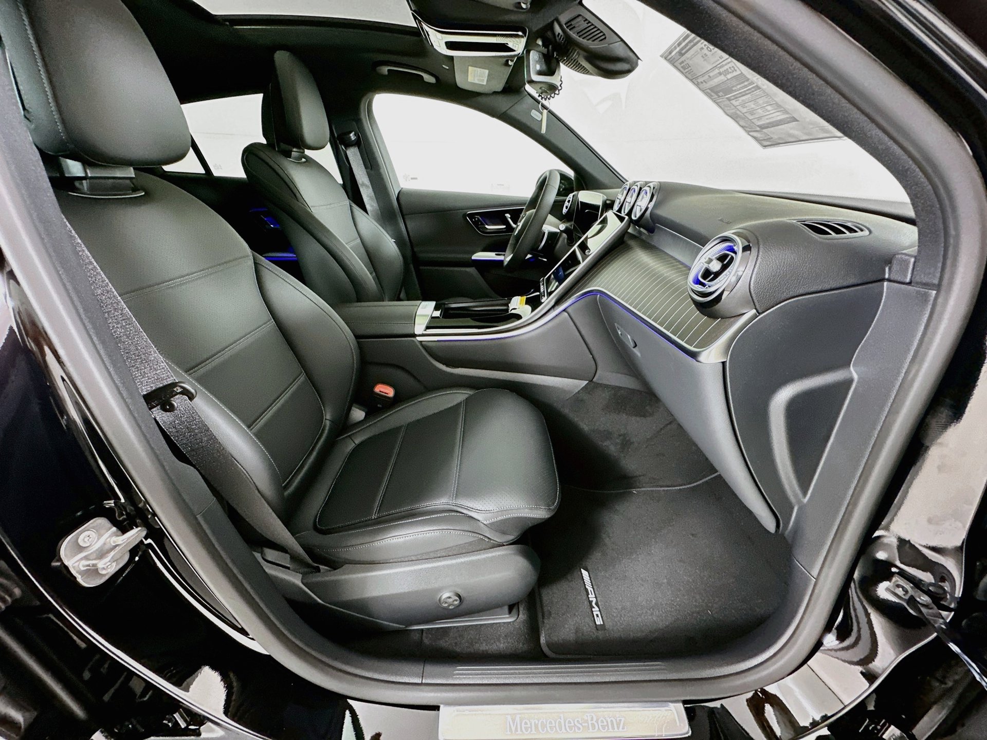 New 2027 Mercedes-Benz GLC 300 4MATIC image 31