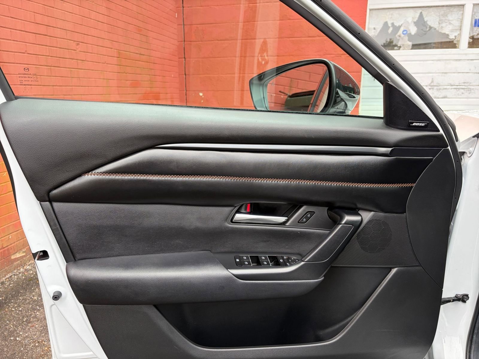 Used 2025 MAZDA CX-50 2.5 Hybrid w/ Premium Plus Pkg image 18