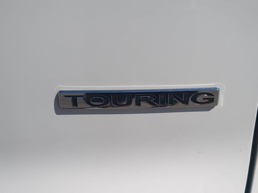 Used 2022 Honda Pilot Touring image 11