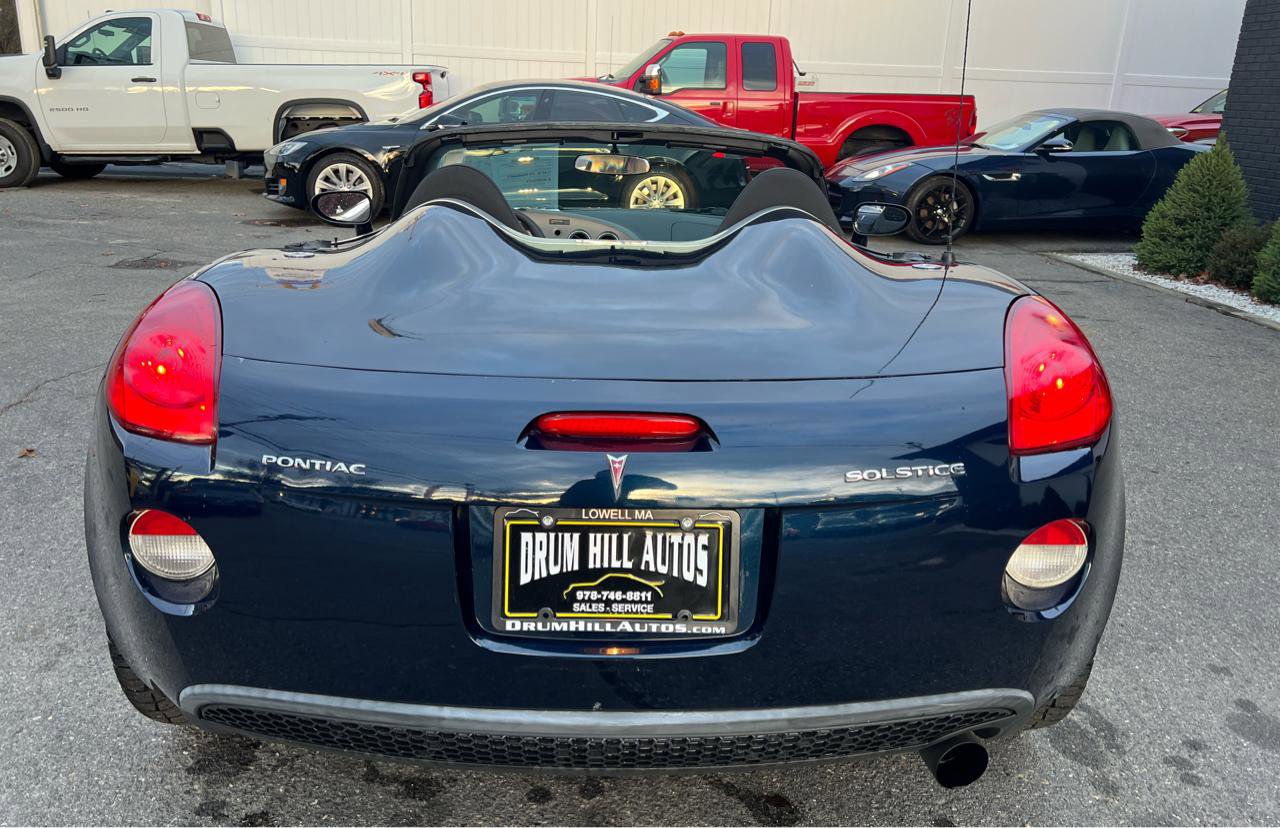 Used 2006 Pontiac Solstice Convertible w/ Power Package RWD image 4
