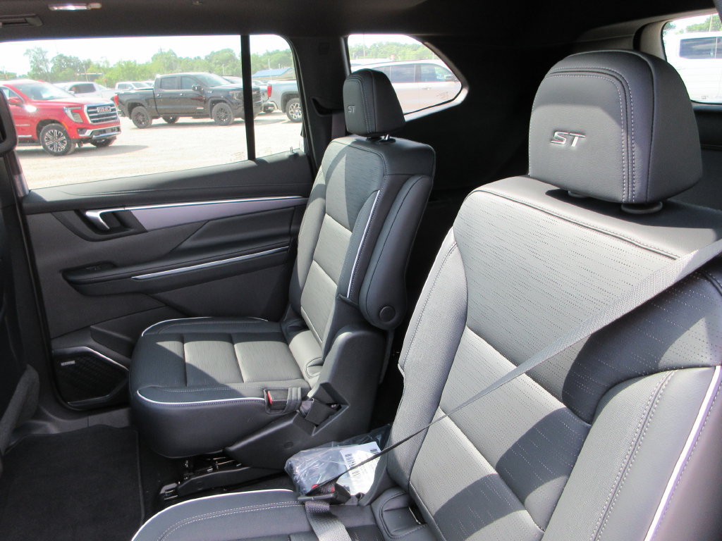 New 2026 Buick Enclave Sport Touring w/ Power Package FWD image 13