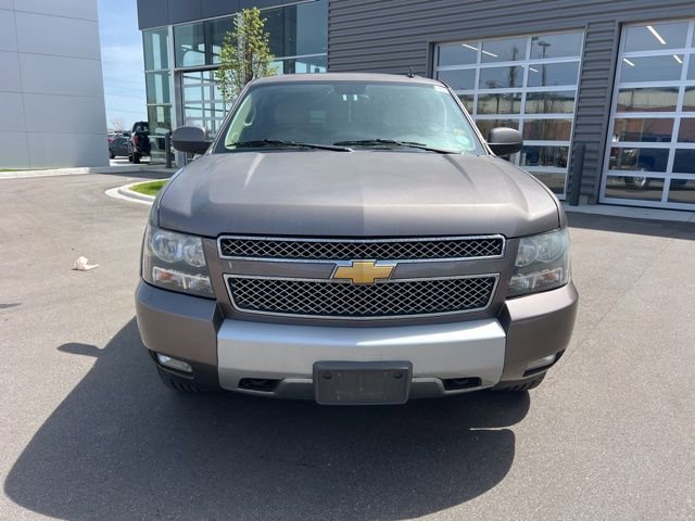 Used 2014 Chevrolet Suburban LT AWD/4WD image 2