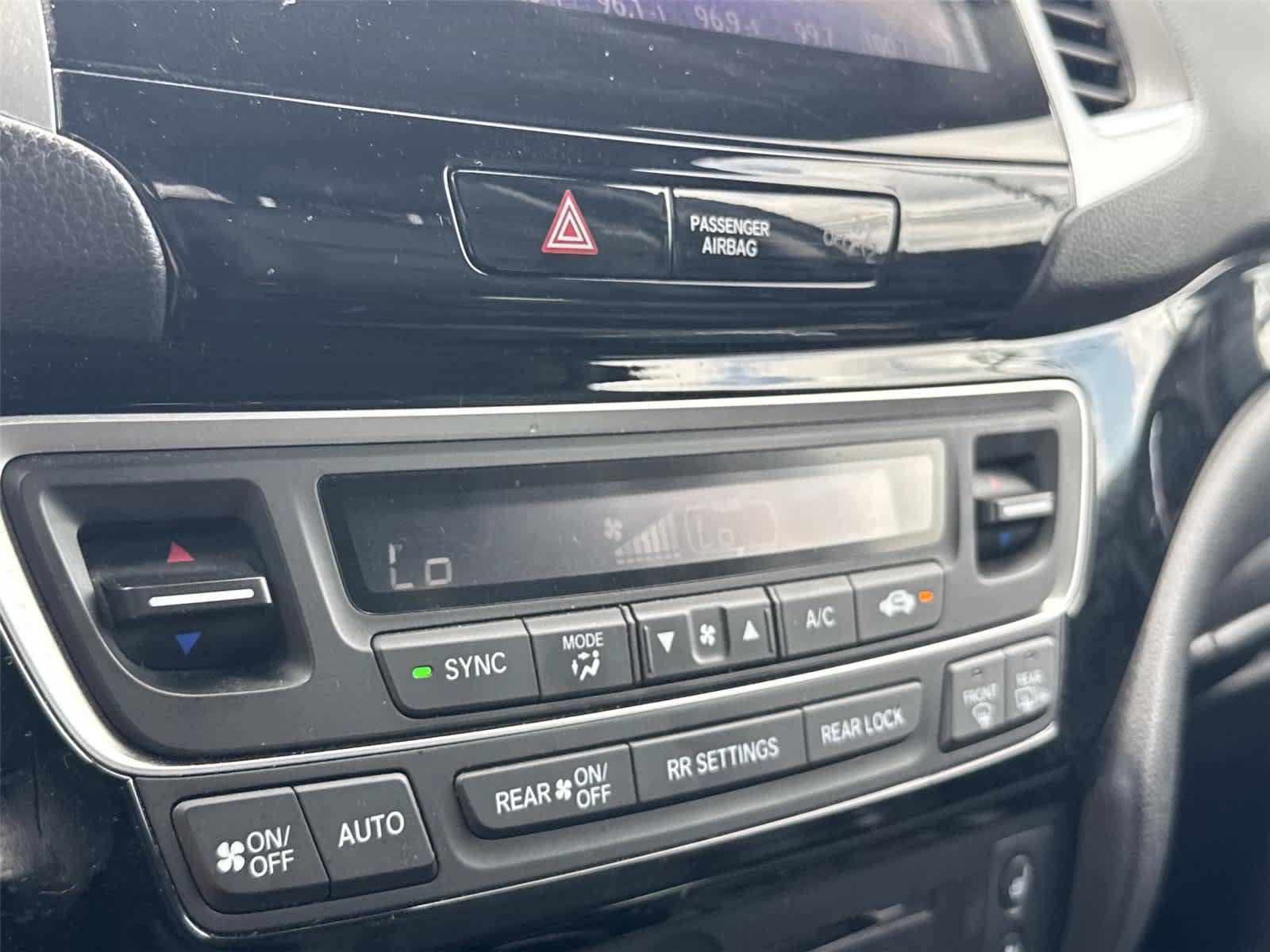 Used 2018 Honda Pilot Elite image 29