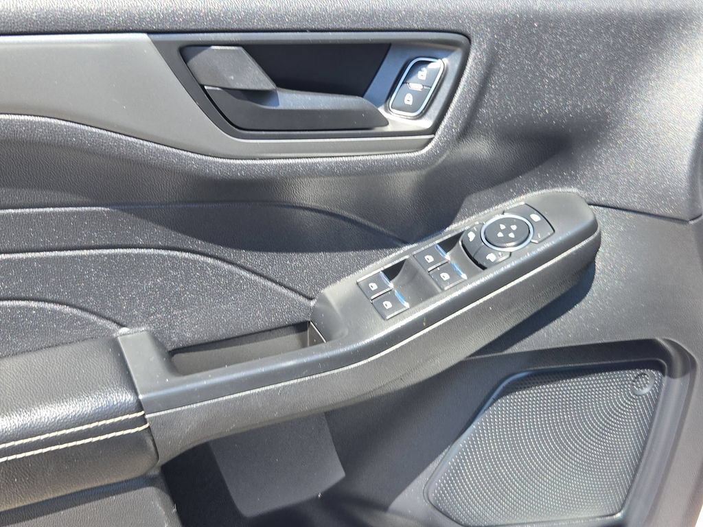 Used 2025 Ford Escape Active FWD image 15