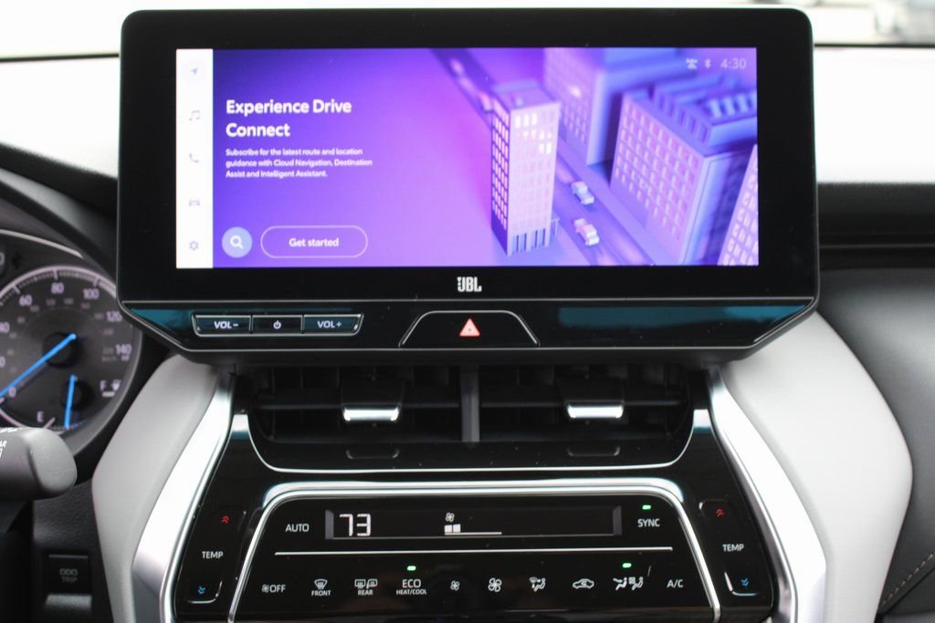 Used 2024 Toyota Venza XLE AWD/4WD image 16