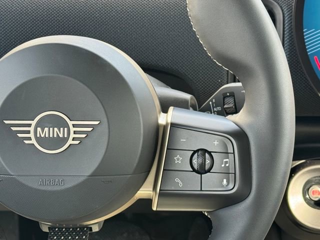 Certified 2025 MINI Cooper S FWD image 21