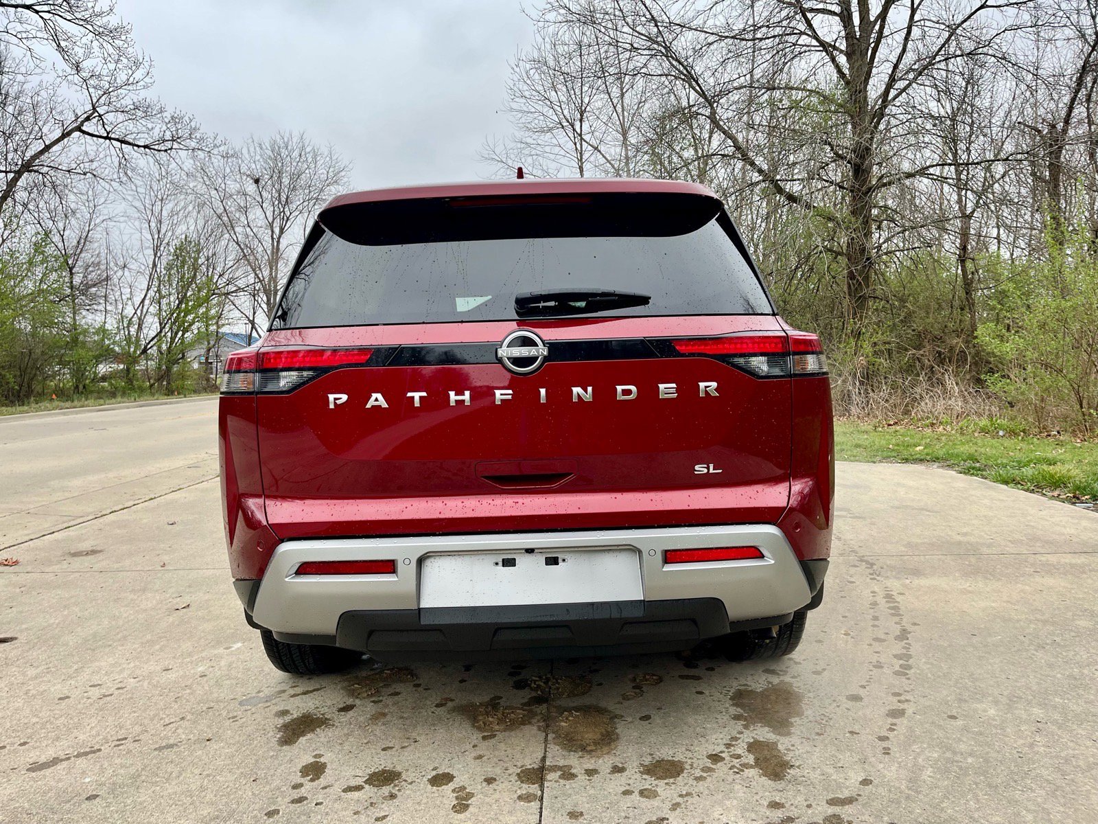 Used 2025 Nissan Pathfinder SL FWD image 10