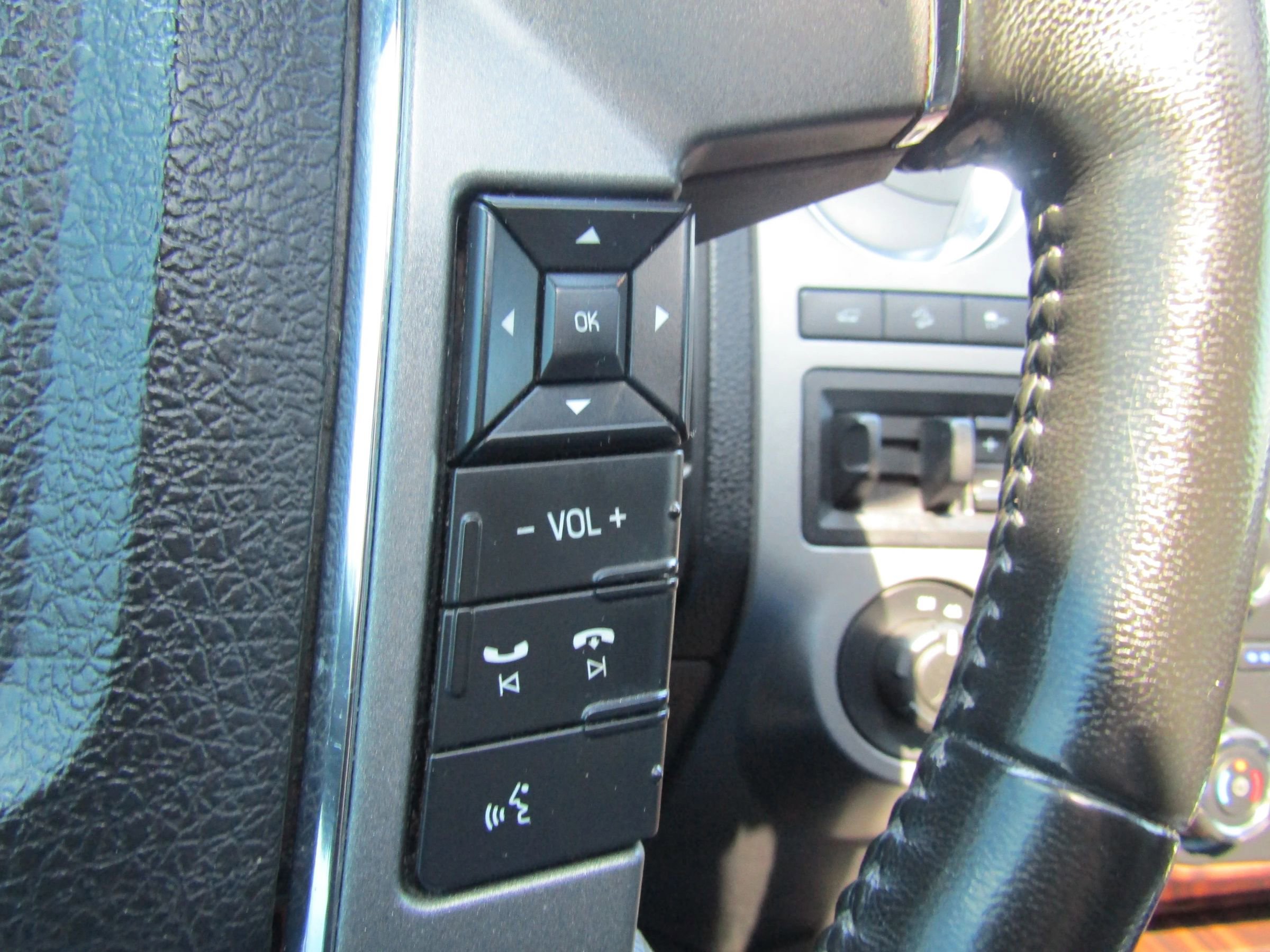 Used 2016 Ford Expedition Platinum AWD/4WD image 46