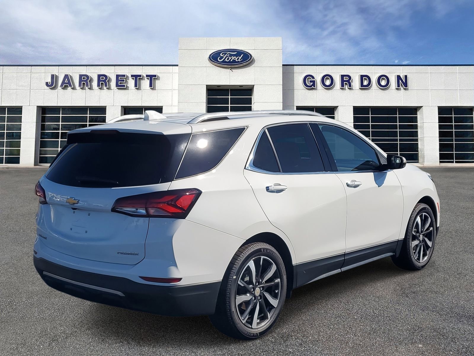 Used 2022 Chevrolet Equinox Premier image 4