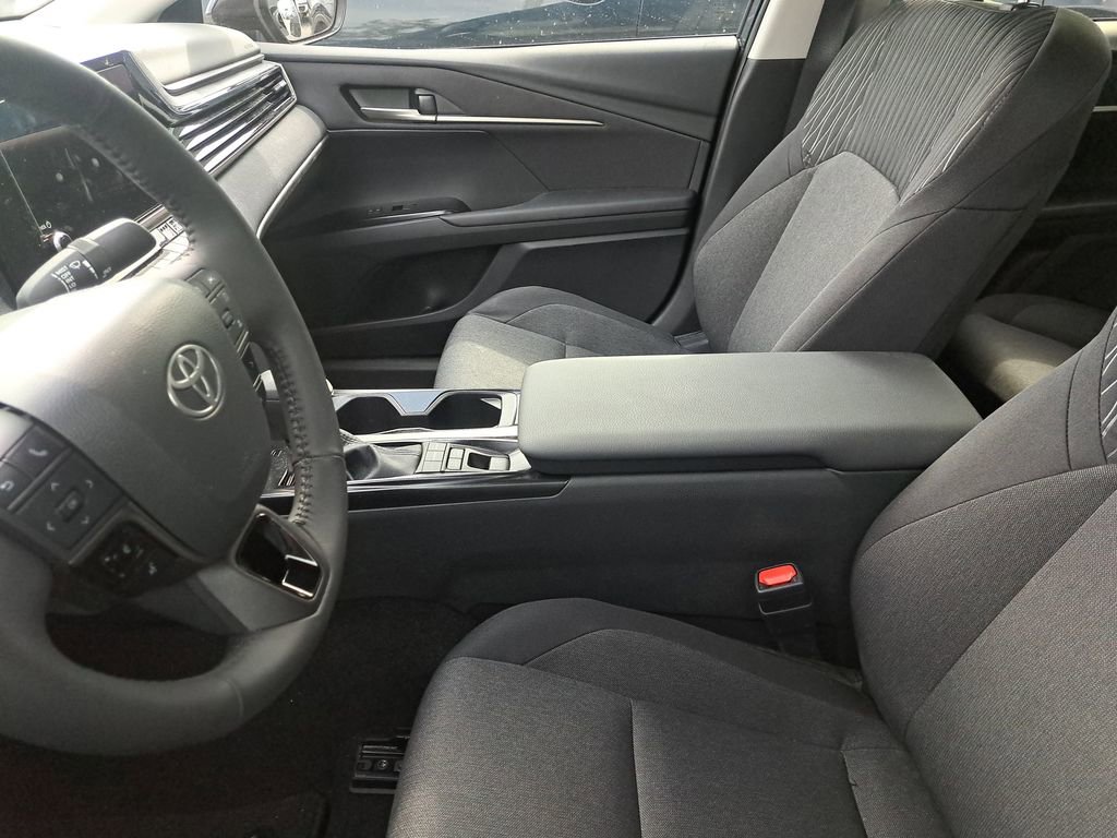 Used 2026 Toyota Camry LE image 9