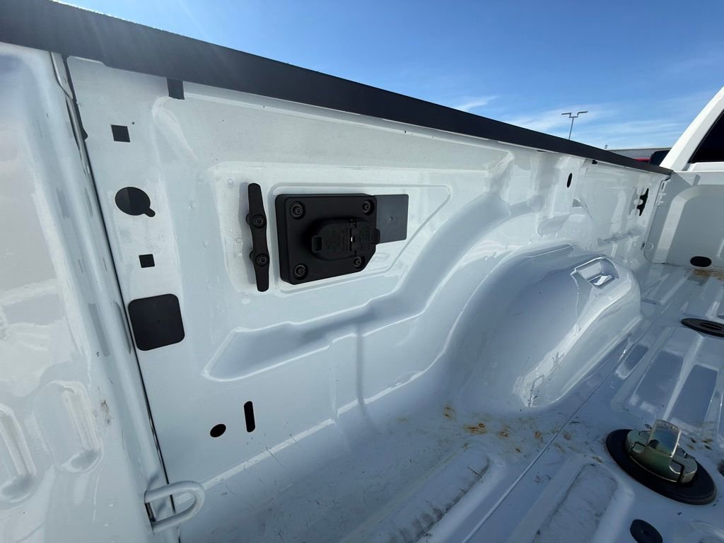 Used 2024 RAM 3500 Tradesman w/ Chrome Appearance Group image 16