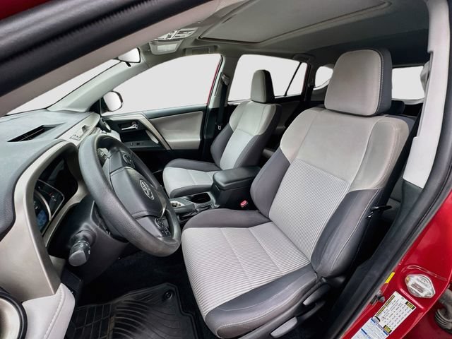 Used 2014 Toyota RAV4 XLE AWD/4WD image 19