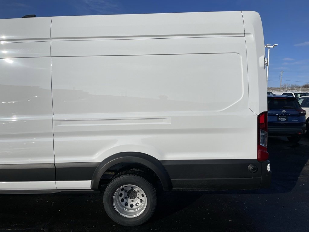 New 2026 Ford Transit 350 148 High Roof DRW AWD w/ Load Area Protection Package image 31