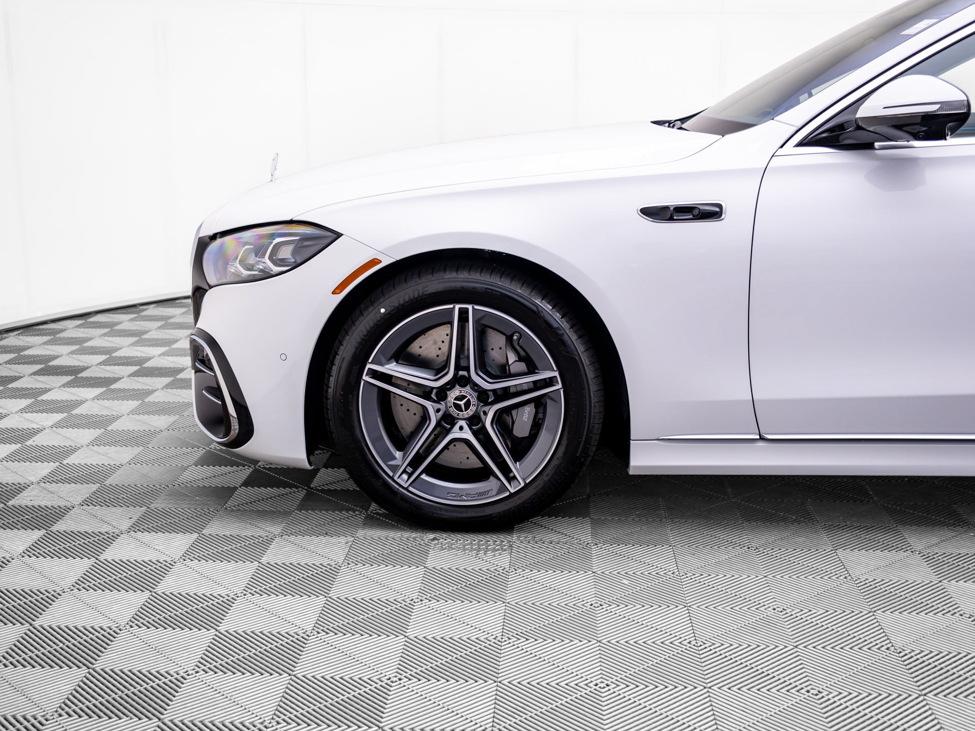 New 2027 Mercedes-Benz S 580 4MATIC Sedan image 39