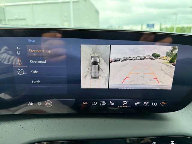 New 2026 Buick Enclave Avenir w/ Super Cruise Package FWD image 13