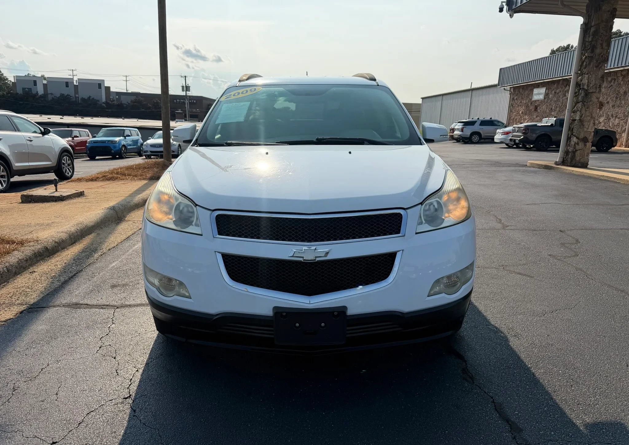 Used 2009 Chevrolet Traverse LT AWD/4WD image 2
