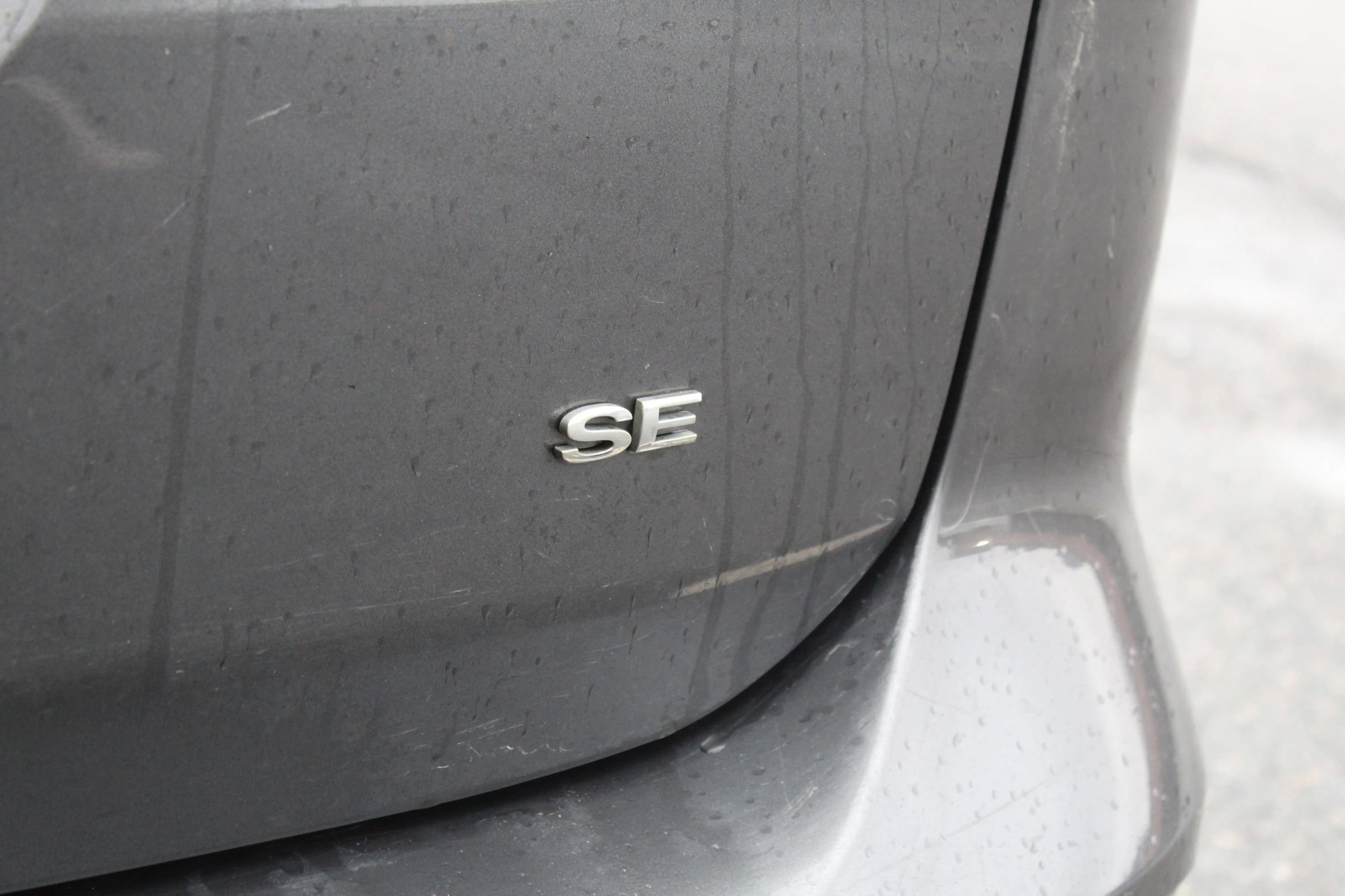Used 2017 Ford C-MAX Energi SE w/ Cold Weather Package FWD image 39
